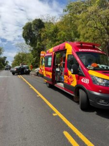 Acidente na GO-020 deixa uma pessoa morta e duas feridas em Santa Cruz de Goiás
