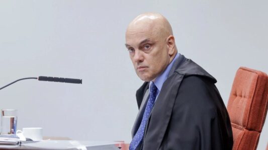 CASO MASTER: Abracrim pede afastamento de Moraes