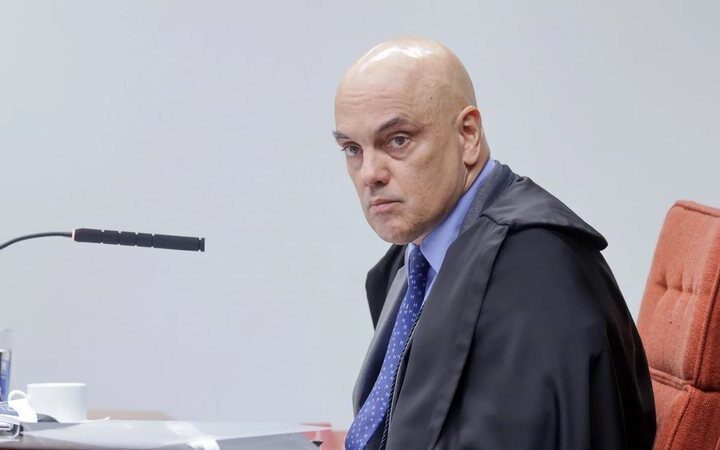 CASO MASTER: Abracrim pede afastamento de Moraes