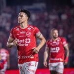 Com ingressos esgotados, Vila Nova tenta manter liderança da Série B diante do Londrina no OBA