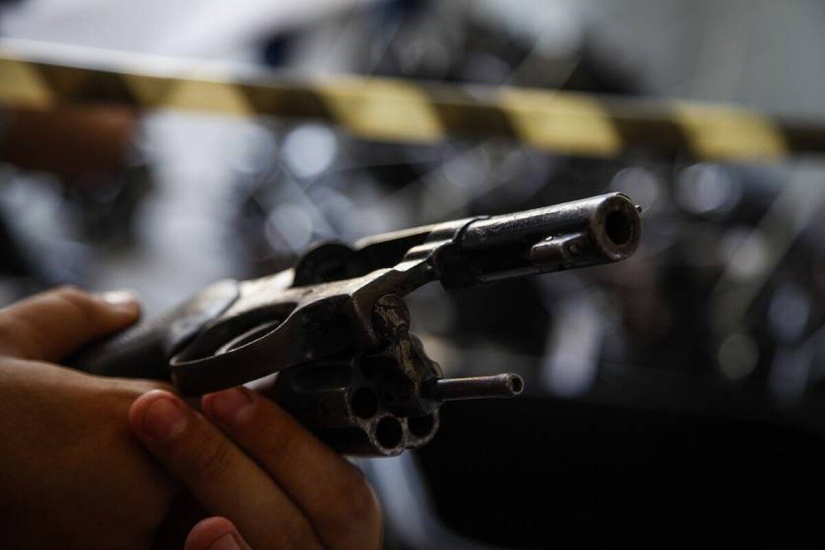 Criminosos invadem casa de auditor fiscal em SP e fazem família refém