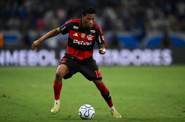 Flamengo critica Dínamo de Moscou após reprovação de Gonzalo Plata