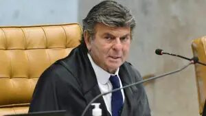 Fux diz que casos envolvendo Moraes e Mendonça tratam de fatos distintos