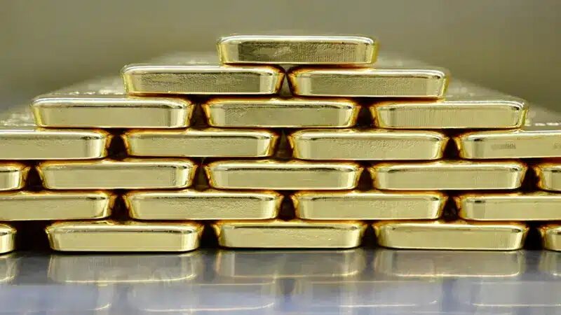 Holanda tira 86 toneladas de ouro dos EUA e Canadá; Entenda