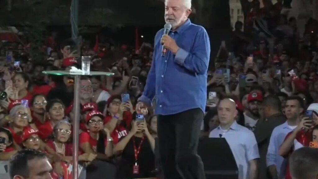 Lula diz que mulheres aprendem a “tomar toque” desde pequenas