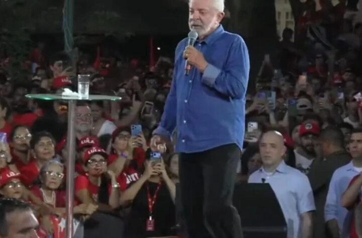 Lula diz que mulheres aprendem a “tomar toque” desde pequenas