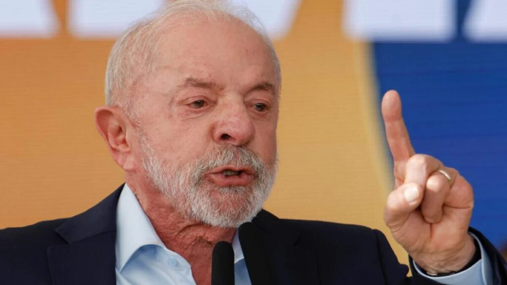 Lula realiza ato de campanha no Piauí e evita menção ao STF