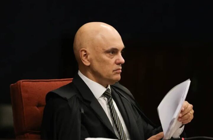 Moraes trocou de celular, chip e número durante investigação de Vorcaro