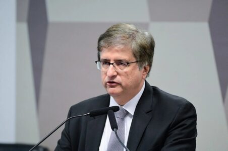 Oposição pede impeachment de Gonet após citação em relatório da PF