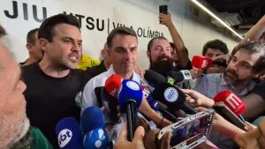 Pablo Marçal anuncia apoio a Flávio