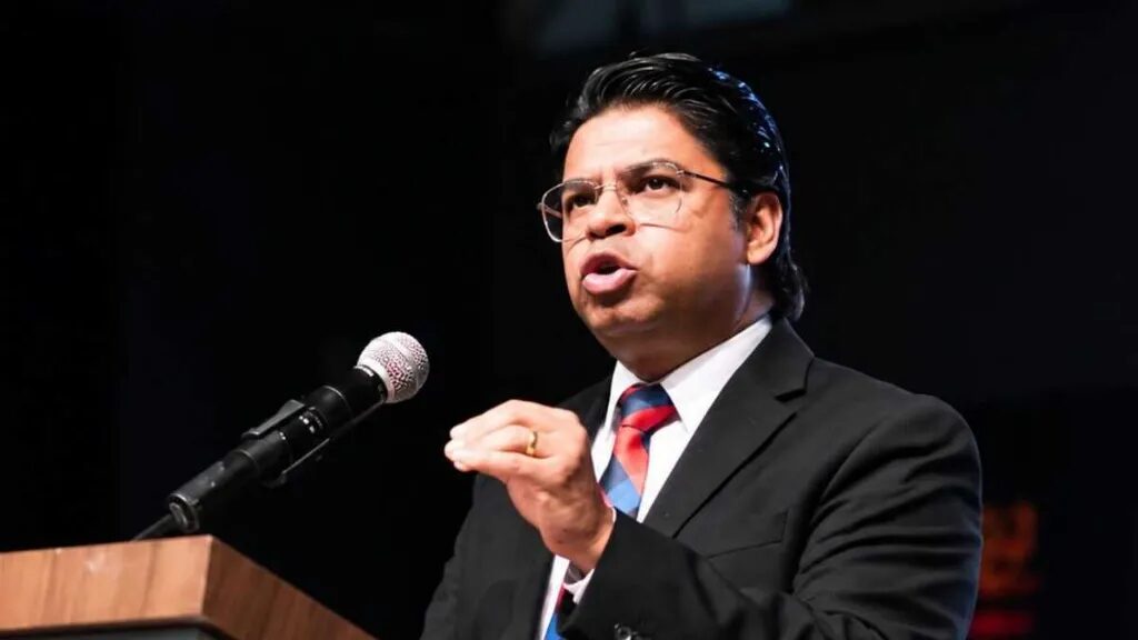 Pastor Nilson Gomes critica manifestações políticas em igrejas evangélicas