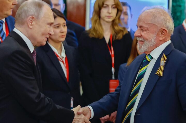 Putin dá parabéns a Lula pelo 7 de Setembro