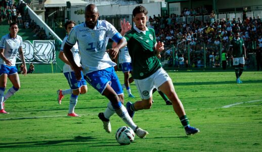 Série B: Após susto e cobranças, Goiás reage e vira sobre o Avaí na Serrinha