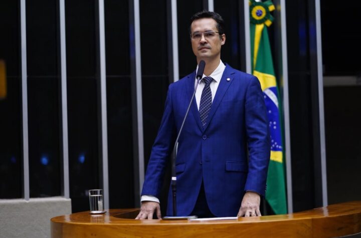 TRE-PR aprova candidatura de Deltan Dallagnol ao Senado