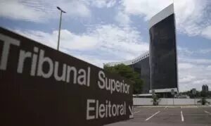 TSE volta a barrar uso da imagem de Bolsonaro em propaganda eleitoral