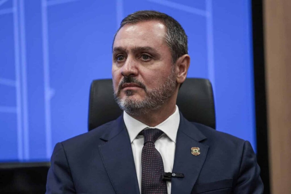 URGENTE: partido pede a Mendonça prisão do diretor do PF