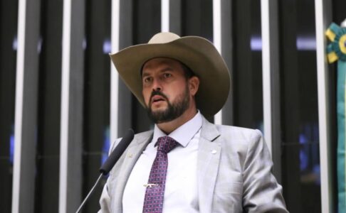 Zé Trovão pede suspensão de processos do 8 de Janeiro relatados por Moraes