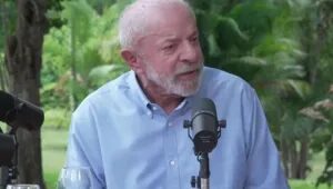 A 12 dias do 2º turno, Lula promete estender Pé-de-Meia a universitários