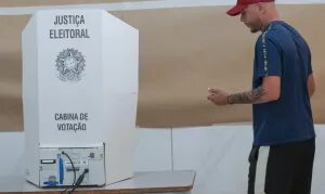Abstenção no 1º turno é a maior desde 1998