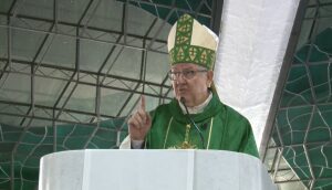 Bispo pede que Nossa Senhora ‘livre o Brasil do comunismo’