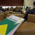 Constitucionalismo entristecido, constitucionalismo envergonhado