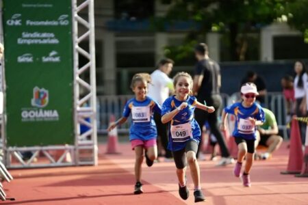 Copa Sesc reúne corrida, caminhada e concurso de fantasias em Goiânia
