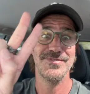 Flávio Saretta declara voto em Flávio; vídeo
