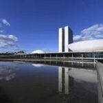 Mais de 180 congressistas ficam sem mandato depois das eleições