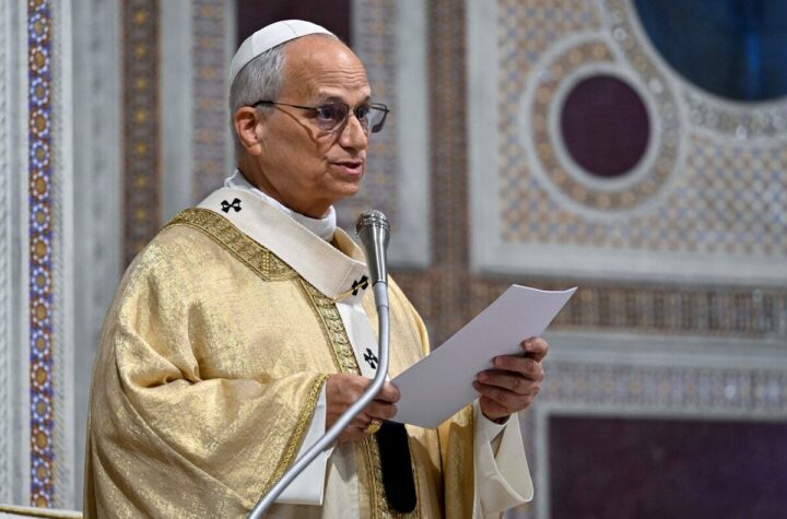 Papa Leão teve noite tranquila e tomou café da manhã, diz Vaticano