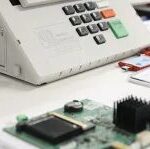 Urna eletrônica completa 30 anos nas eleições