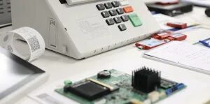 Urna eletrônica completa 30 anos nas eleições